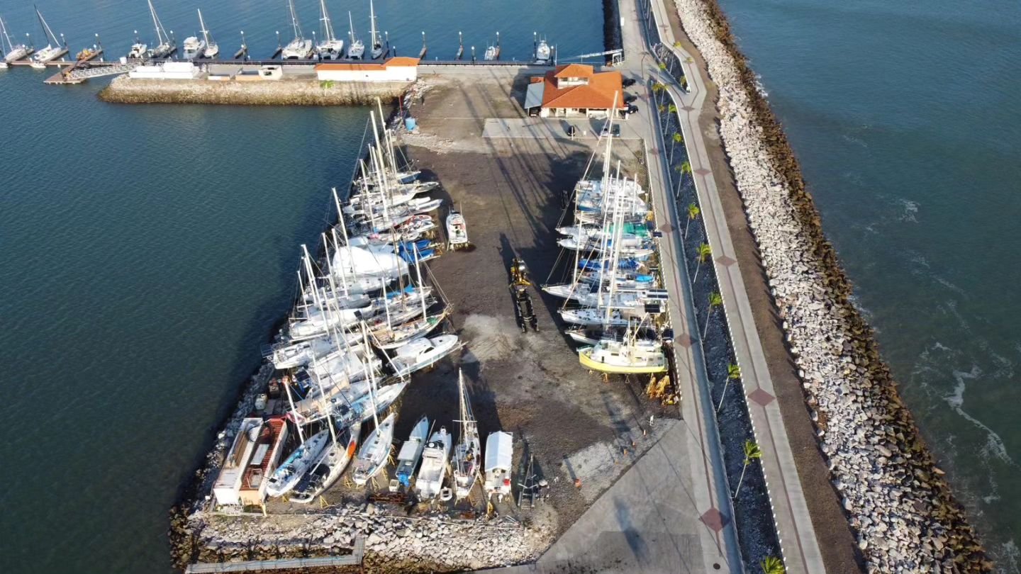 DRY STORAGE VISTA MAR MARINA